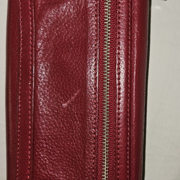 Talbots Genuine leather red wallet, paisley print non-smoke home - Picture 5 of 16